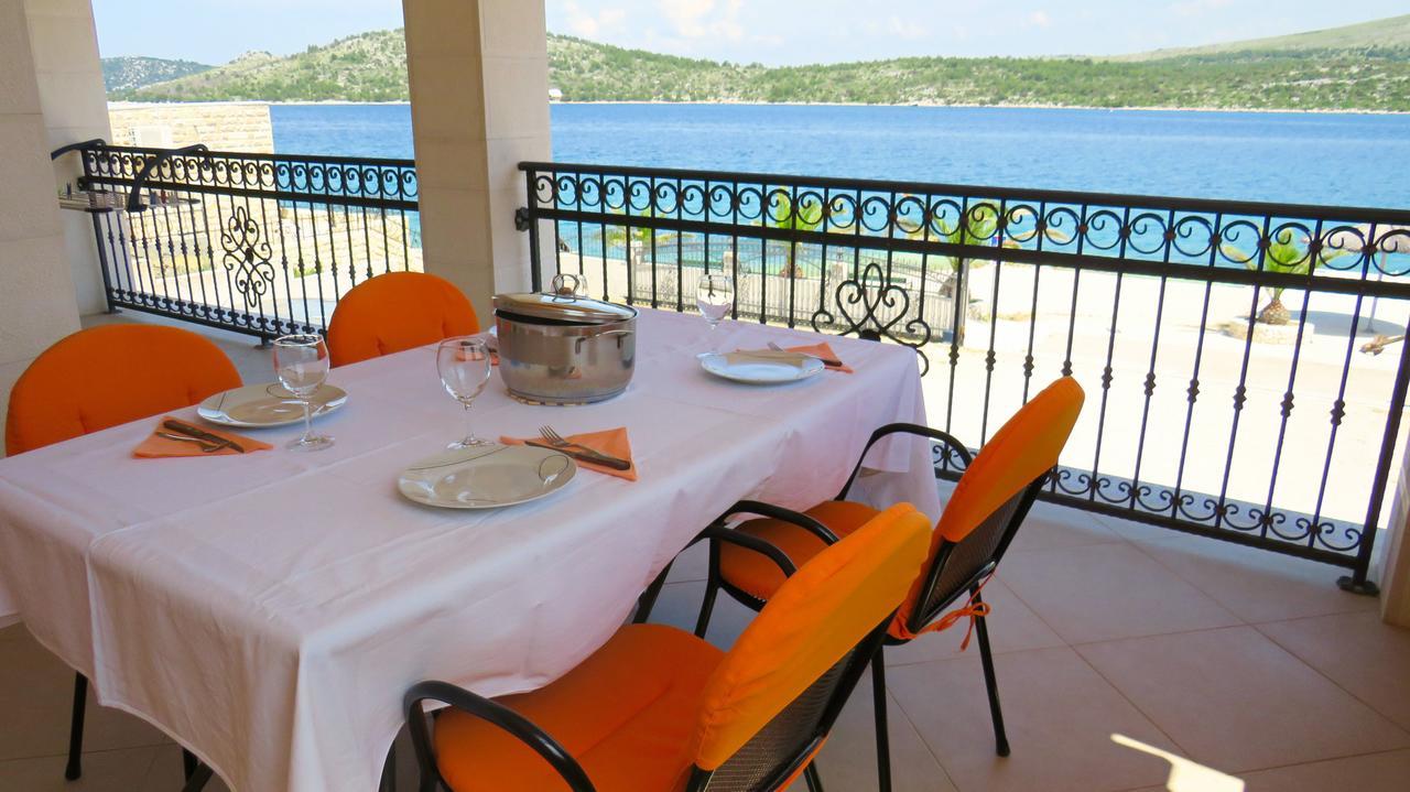 Apartments Villa Ante Grebaštica Eksteriør bilde